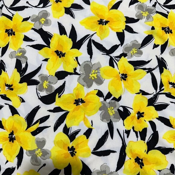 Lynn Ryan Womens Size S Yellow Floral Sleeveless Top Blouse NWT - Picture 3 of 7